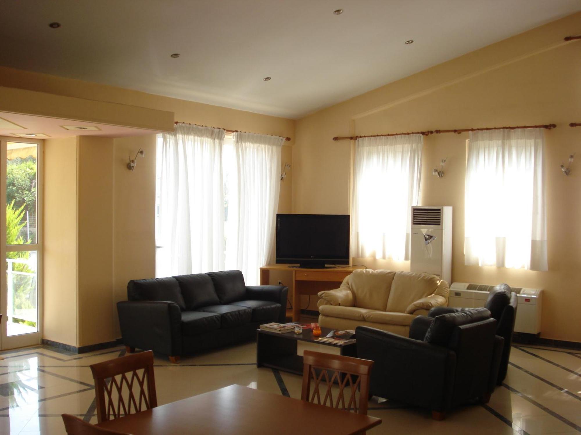 Cybele Guest Accommodation Атина Екстериор снимка
